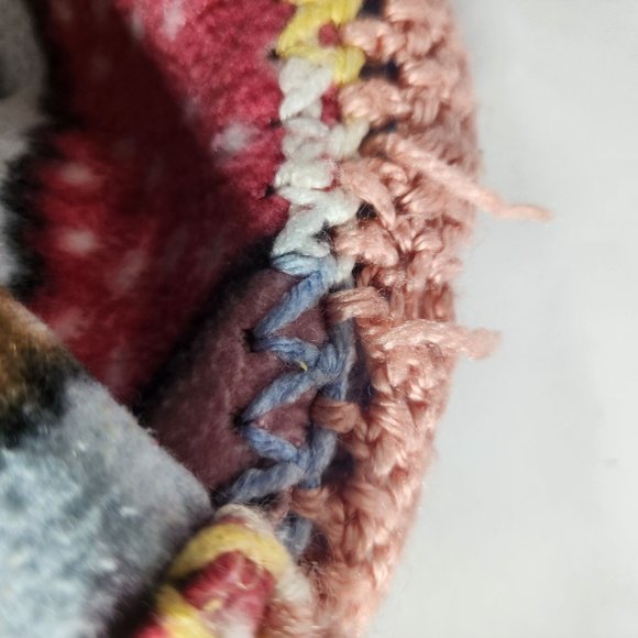 Project Linus Handmade Hedgehog Print Fleece Baby Blanket With Crochet Border - Picture 5 of 7